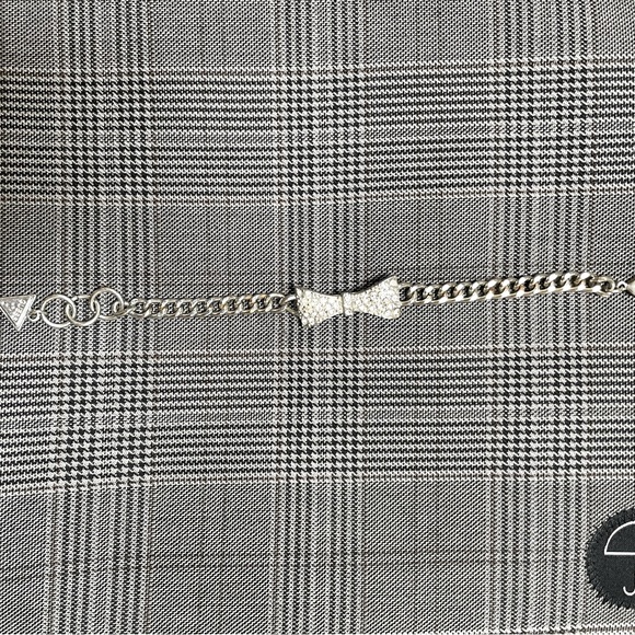 Guess Silver Bracelet w ribbon and stones - Picture 8 of 9